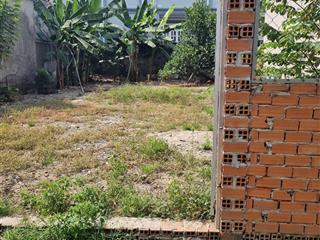 Bán 225m2 vuông đất ngay ngã tư bến than và tl8