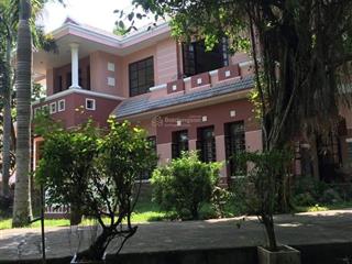 Cần bán gấp căn biệt thự sân vườn 4000m2 vuông tại nhuận đức củ chi