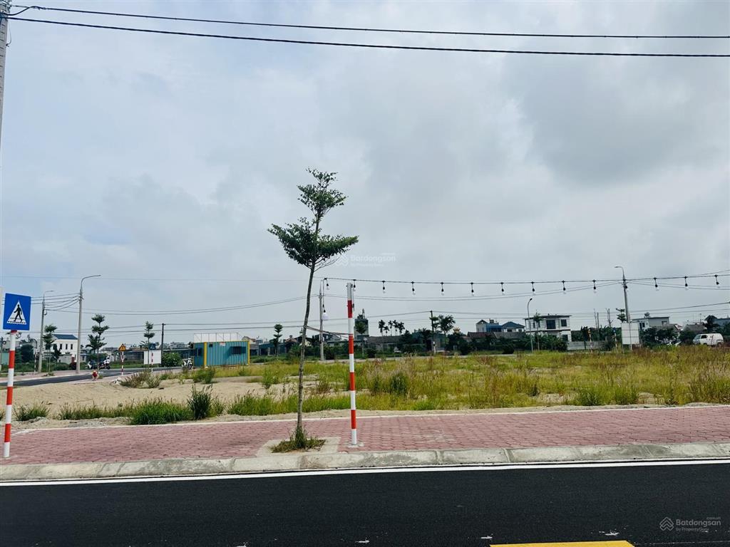 Bán 2 lô đất liền kề kđt hải vân  hải nam quay công viên