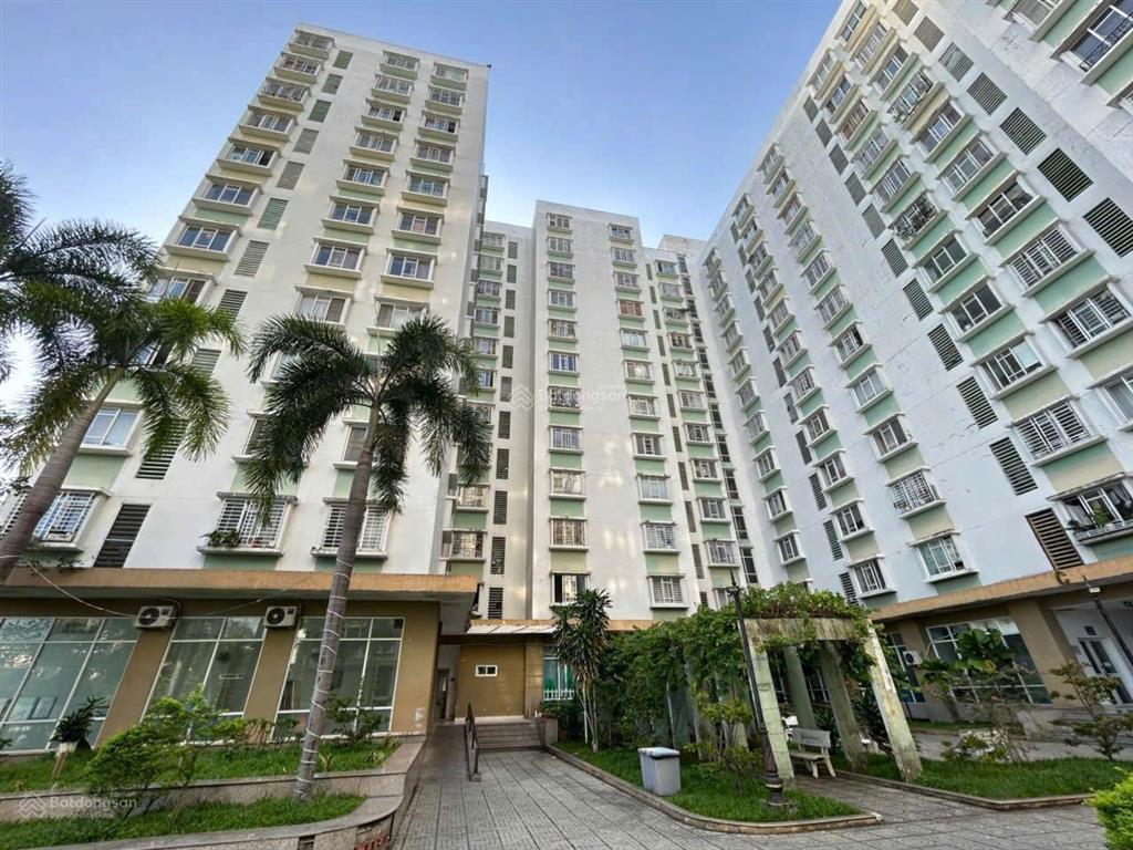 Bán căn hộ d1 phú lợi q8. dt 71m 2pn 1wc . căn hộ có thang máy .