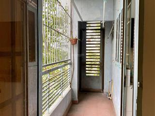 Cần bán căn him lam ba tơ p7 q8, dt 68m2, 2pn 1wc, lầu 3 thang bộ.