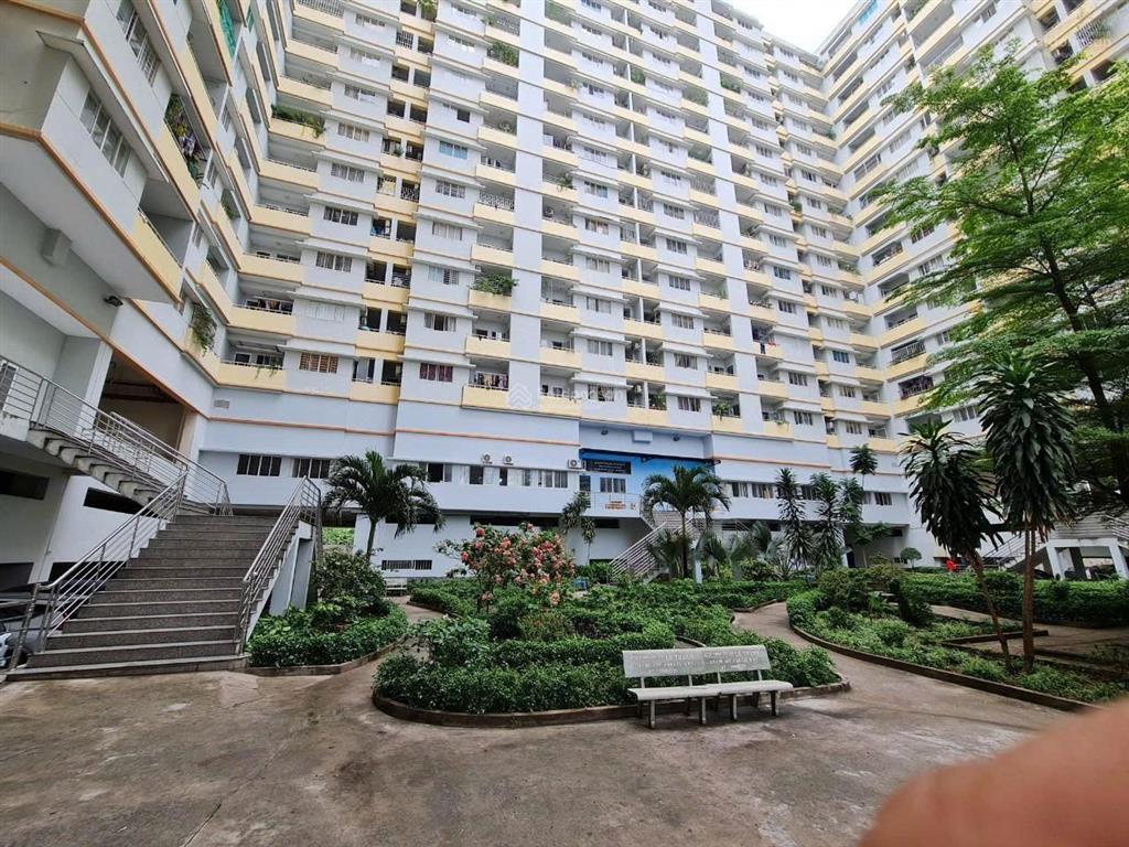 Cần bán căn hộ lê thành q bình tân. dt 72m2, 2pn 2wc. gía 2 tỷ 650
