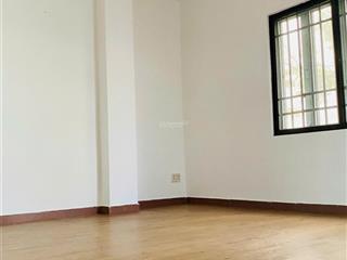 Cần bán gấp căn hộ tara p6q8. dt95m 3pn 2wc.
