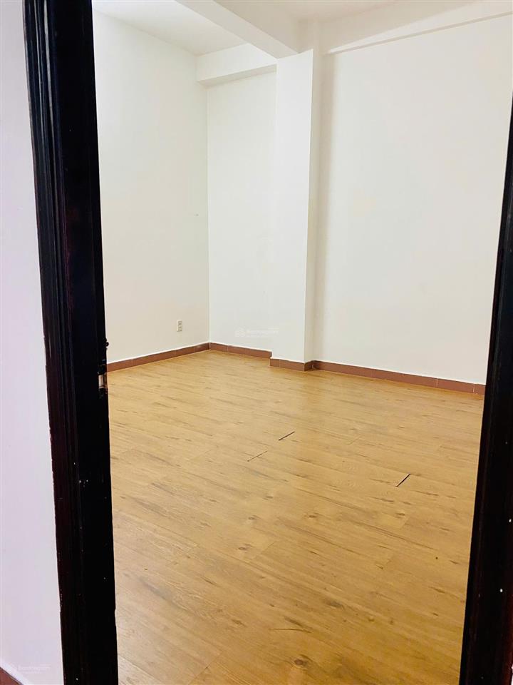 Cần bán gấp căn hộ tara p6q8. dt95m 3pn 2wc.
