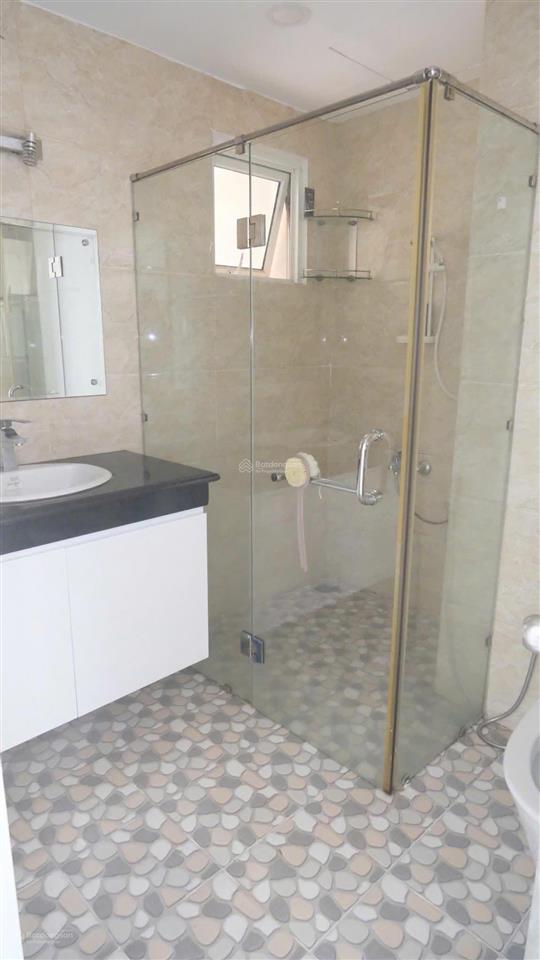 Cần bán căn hộ lê thành block b bình tân