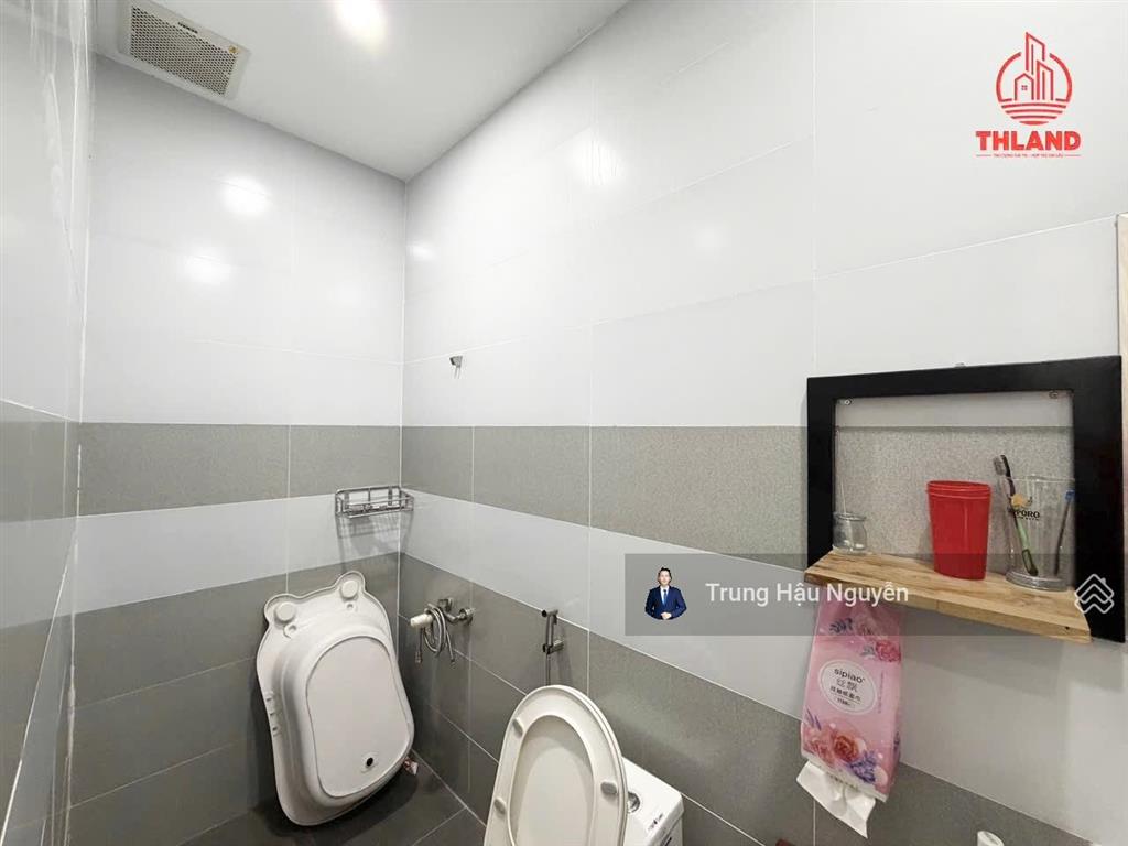 Nhà phú cường kế biển gần chợ, lộ 7.5m lề 3m, 5x18m, 3 tầng, 1 khu kinh doanh, 2 ngủ 4 toilet, shr