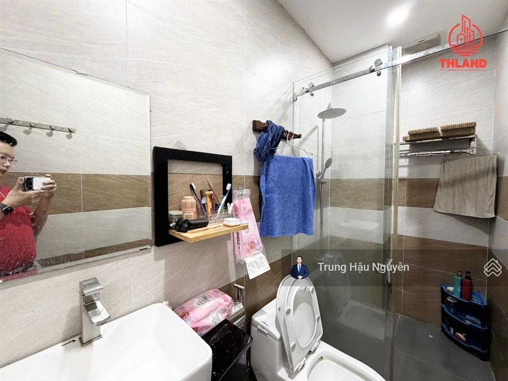 Nhà phú cường kế biển gần chợ, lộ 7.5m lề 3m, 5x18m, 3 tầng, 1 khu kinh doanh, 2 ngủ 4 toilet, shr