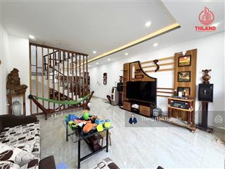 Nhà phú cường kế biển gần chợ, lộ 7.5m lề 3m, 5x18m, 3 tầng, 1 khu kinh doanh, 2 ngủ 4 toilet, shr