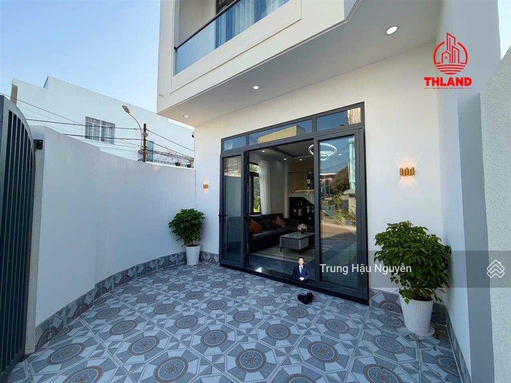 Nhà góc nguyễn cảnh dị và đinh lễ  gần chợ an hoà. lộ 5.5m lề 3m, 5x17m, 2 tầng, 2 ngủ 2 toilet sh