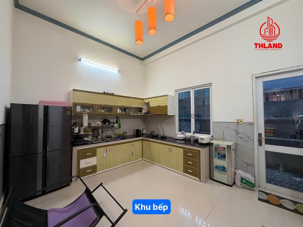 Nhà trần bạch đằng kđt phú cường kế bệnh viện, lộ 10m, 5x20m, 2 tầng, 1 khu kinh doanh + 2 ngủ 2 wc