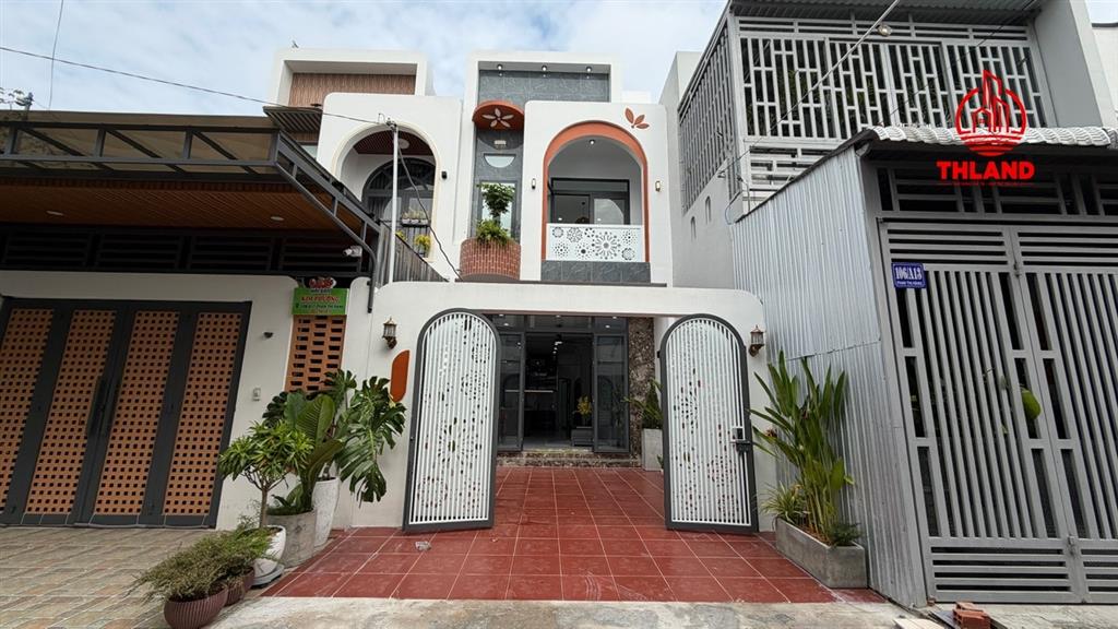 Ưu đãi 300 triệu ch khách mua nhà nhánh phan thị ràng mới 100%, lộ 5.5m, 4.5x19m, 2 tầng 3 ngủ 3 wc