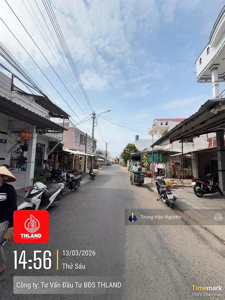 Nhà trương vĩnh ký vừa ở vừa kinh doanh  kế chợ rạch sỏi. lộ 5m, 5x29m, 2 sân, 2 wc, 3 phòng ngủ