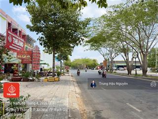 Cặp nhà 3 tháng 2 phú cường kế trường võ văn kiệt, lộ 22m lề 8m, 3 tầng 10x21m hoàn thiện, 8pn 6wc