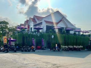 Biệt thự góc 2 mặt tiền trần quang khải  nguyễn thị minh khai. lộ 50m lề 10m, 8x22m, 2 tầng, shr