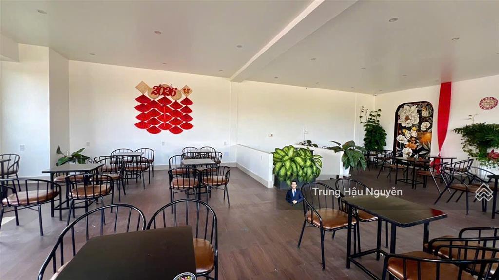 Biệt thự góc 2 mặt tiền trần quang khải  nguyễn thị minh khai. lộ 50m lề 10m, 8x22m, 2 tầng, shr