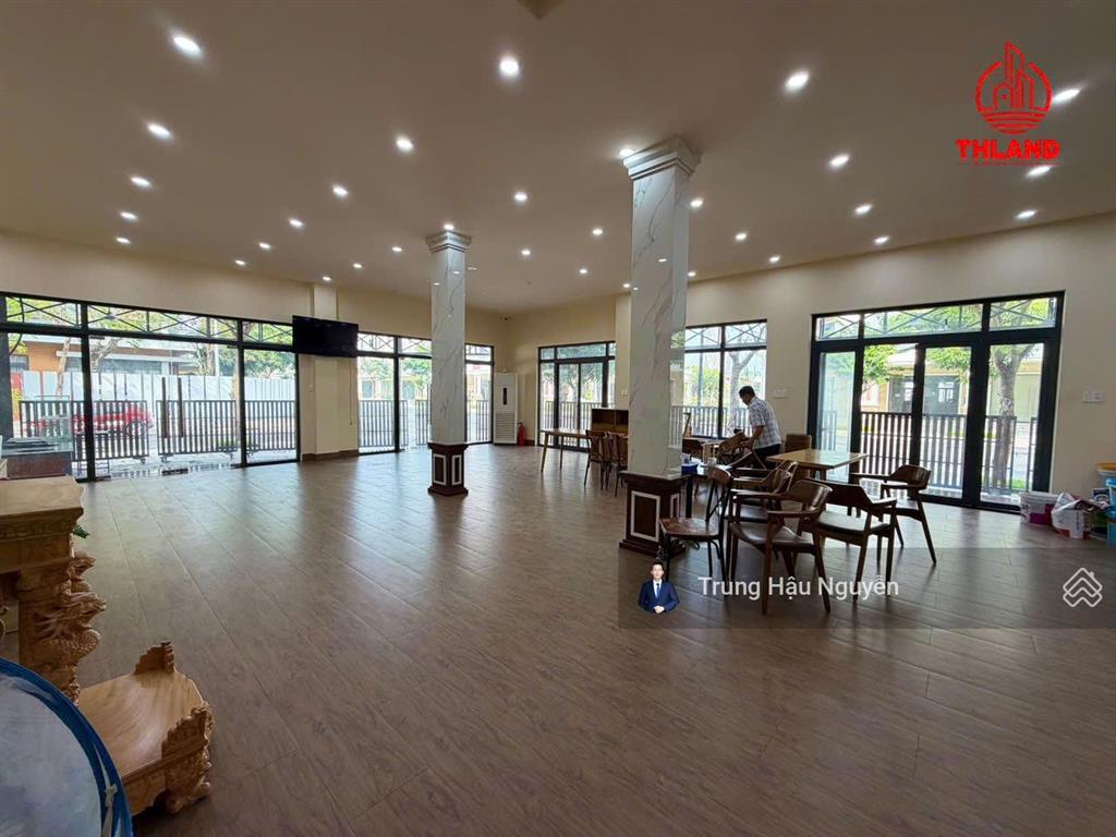 Shophouse góc 2 mặt tiên đảo phú gia phú cường, lộ 22m, 14x24m 3 tầng hoàn thiện, có nội thất mới