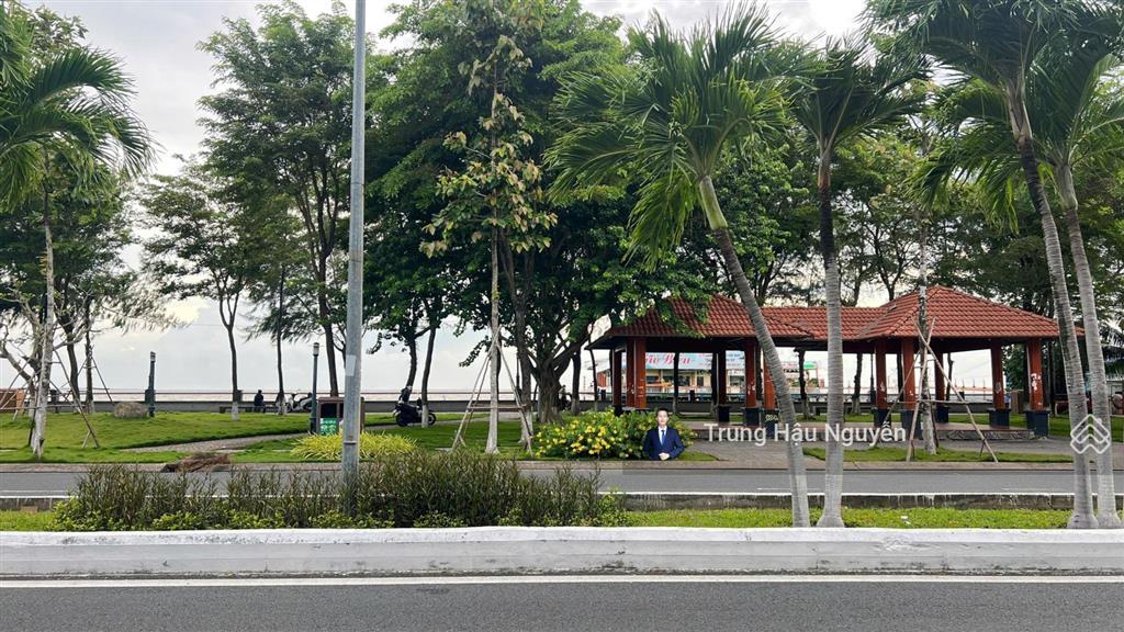 Đất mặt tiền tôn đức thắng gần vincom. lộ 37m, view biển và công viên, 7.5x35m, full thổ cư, shr