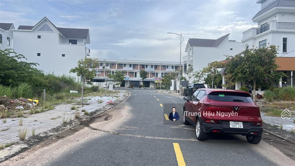 Lô đất siêu đẹp ngay lõi trung tâm khu đô thị tây bắc, lộ 17m, 10x19.5m, full thổ cư, tây bắc, shr
