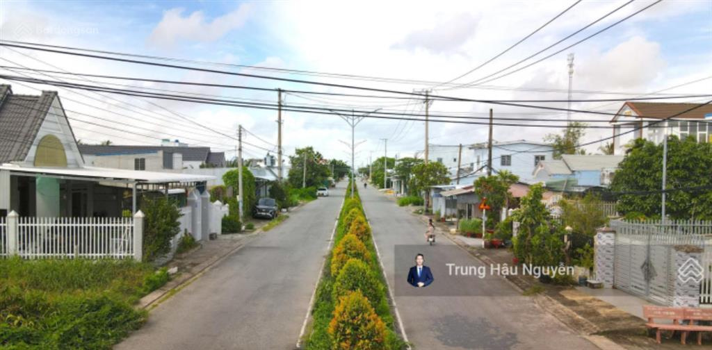 Đất góc nguyễn thiện thuật gần chợ và sân bay rạch sỏi, lộ 20m, 15x32m, quy hoạch full thổ cư, shr