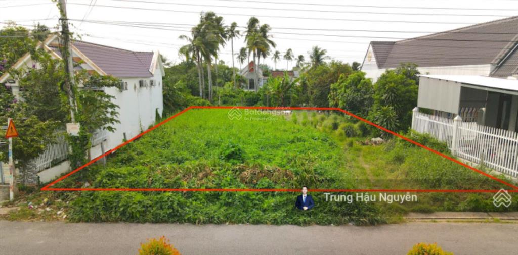Đất góc nguyễn thiện thuật gần chợ và sân bay rạch sỏi, lộ 20m, 15x32m, quy hoạch full thổ cư, shr