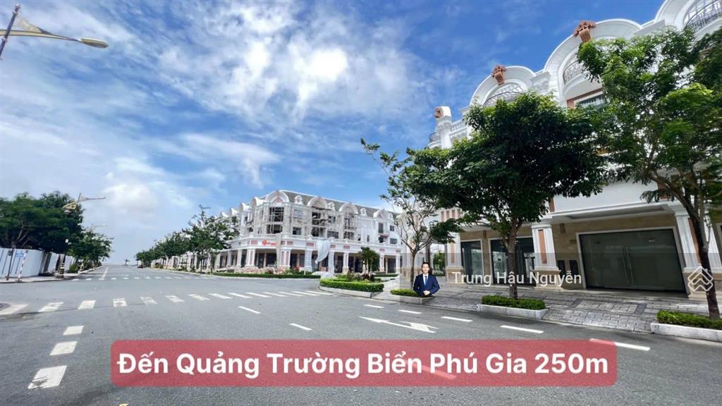 Cho thuê shophouse góc 3 mặt tiền đ. lê trọng tấn  kđt phú cường. lộ 22m, 14x24, 4 tầng, thô trong