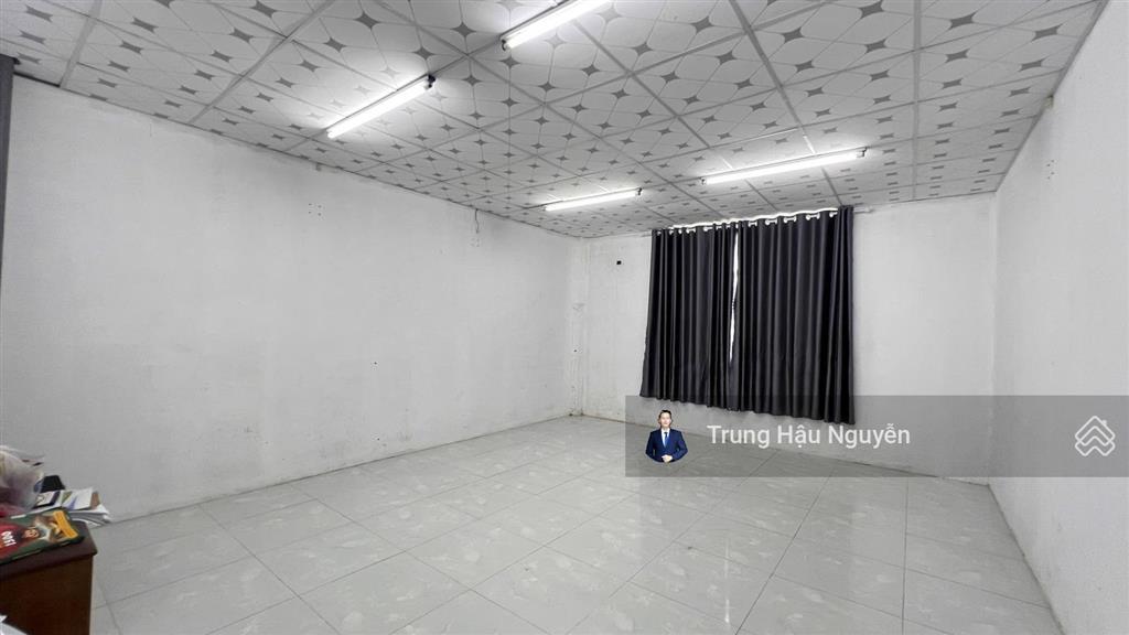 Cho thuê nhà mtđ 3 tháng 2 kế vòng xoay trung tâm phú cường, lộ 22m, 5x22m, 3 tầng, 4pn 3wc, hđ dài