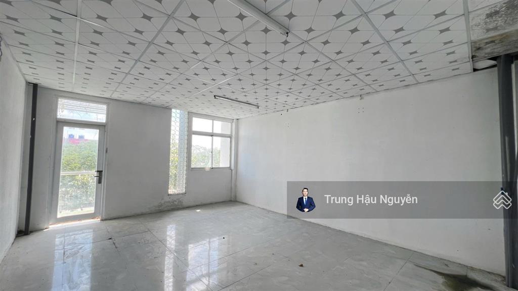 Cho thuê nhà mtđ 3 tháng 2 kế vòng xoay trung tâm phú cường, lộ 22m, 5x22m, 3 tầng, 4pn 3wc, hđ dài