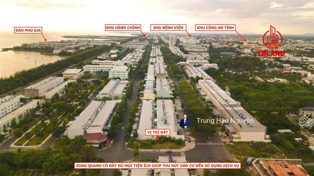Cho thuê dài hạn 538m đất góc 3 mặt tiền đường 3/2 phú cường, lộ 22m lề 8m, 13x42m, full thổ cư