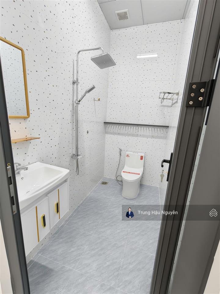 Nhà đinh thị mai  kdc vĩnh lợi, gần chợ rạch sỏi  sân bay rạch giá. lộ 5m, 5x16m, 2 ngủ 2 vệ sinh