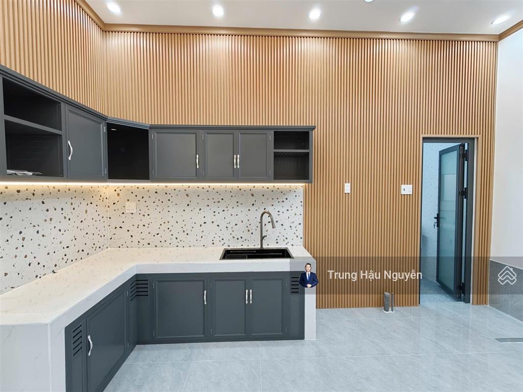 Nhà đinh thị mai  kdc vĩnh lợi, gần chợ rạch sỏi  sân bay rạch giá. lộ 5m, 5x16m, 2 ngủ 2 vệ sinh