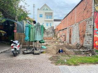 Đất biển mặt tiền đường tôn đức thắng gần vincom rạch giá. lộ 17m lề 10m, 7.5x35m, full thổ cư, shr