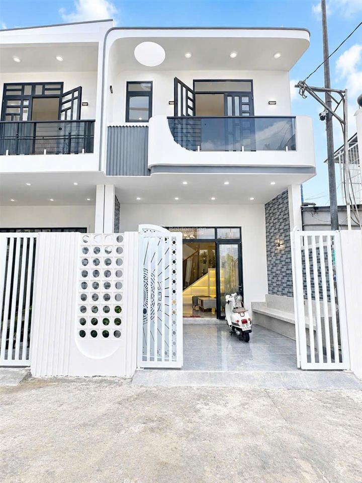 Nhà mặt tiền sương nguyệt ánh gần toà nhà viettel  đài truyền hình. lộ ô tô 5m, 4.9x18m 2 tầng shr