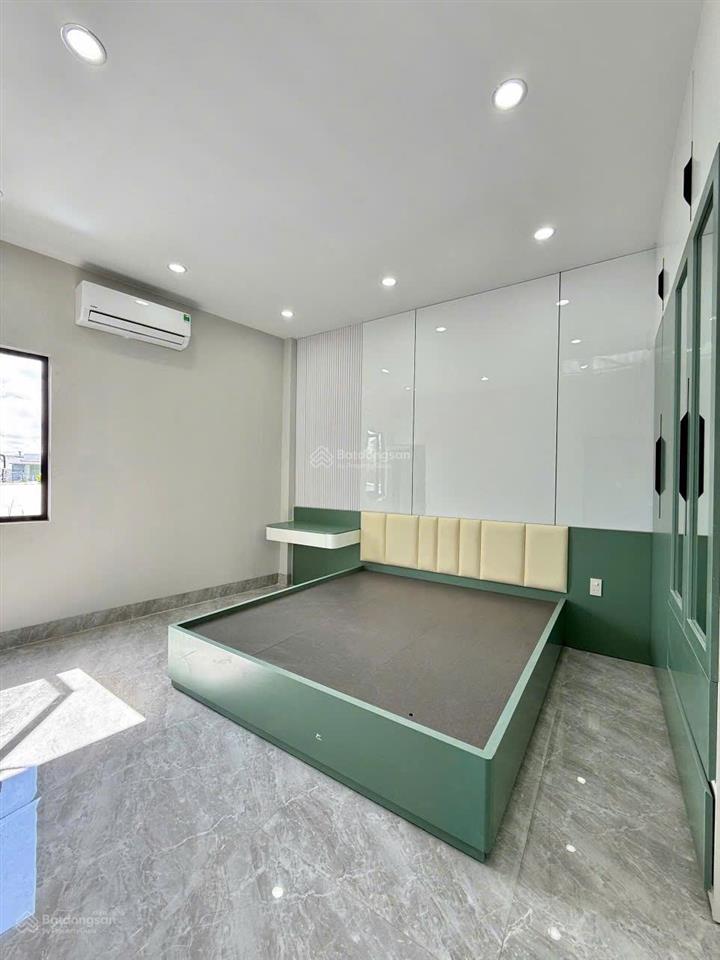 Nhà mặt tiền sương nguyệt ánh gần toà nhà viettel  đài truyền hình. lộ ô tô 5m, 4.9x18m 2 tầng shr