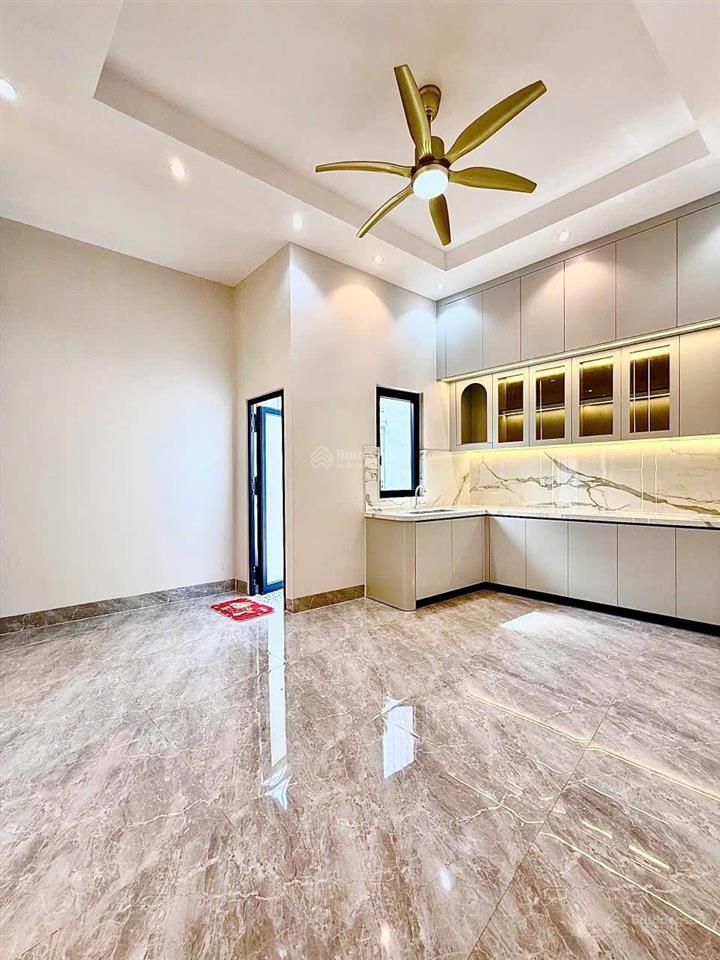 Nhà mặt tiền sương nguyệt ánh gần toà nhà viettel  đài truyền hình. lộ ô tô 5m, 4.9x18m 2 tầng shr