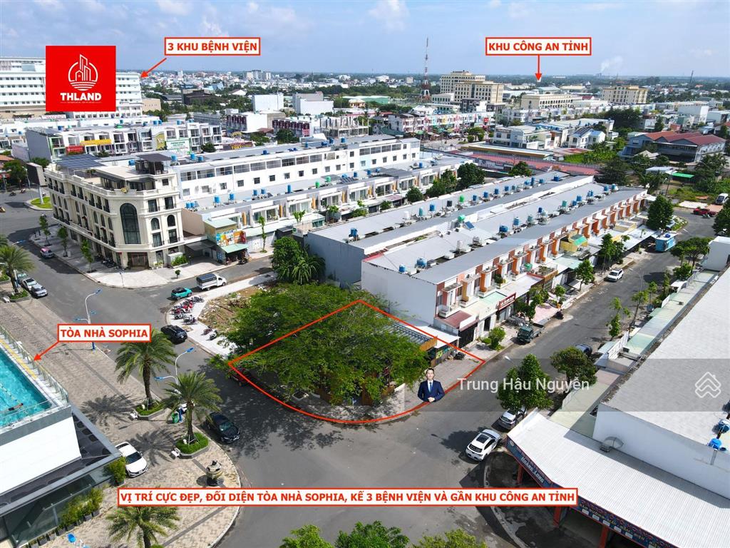 Đất góc 2 mặt tiền lê trọng tấn  đối diện tòa nhà sophia center. lộ 11m lề 4m, 19.3x20m full thổcư