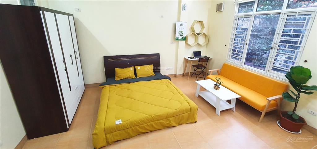 Cho thuê căn studio 30m² đầy đủ nội thất tại phố 230 lạc trung gần times city quận hai bà trưng