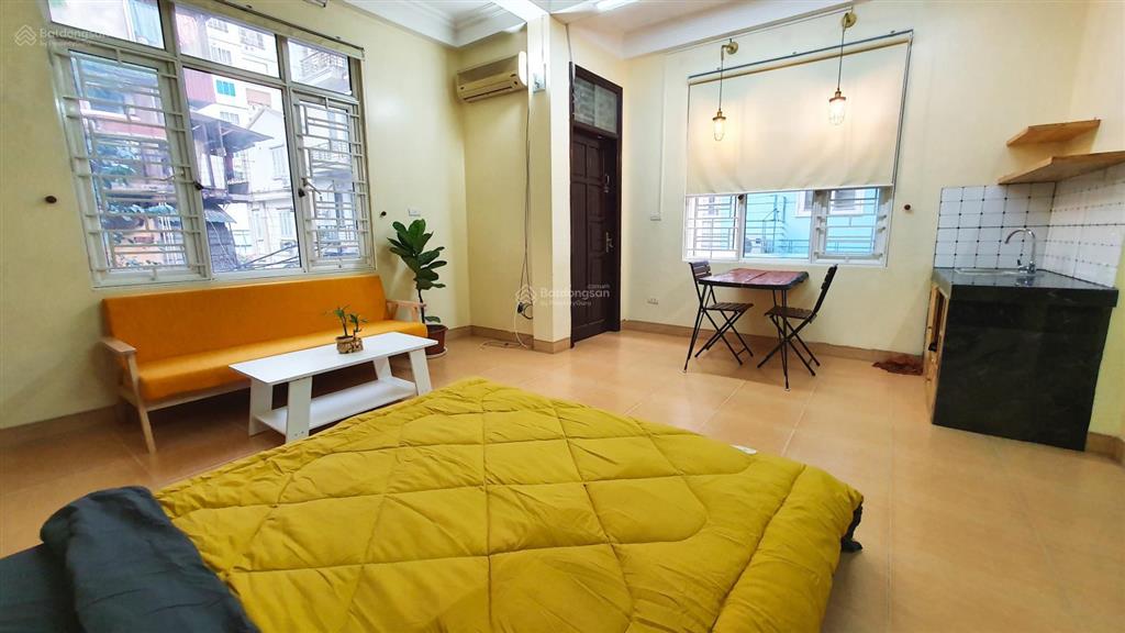 Cho thuê căn studio 30m² đầy đủ nội thất tại phố 230 lạc trung gần times city quận hai bà trưng