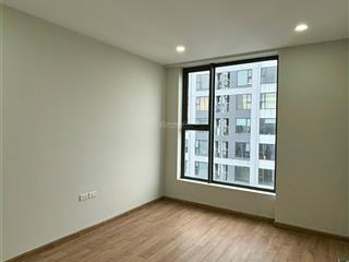 Chính chủ bán căn 93m2, 3 phòng ngủ, tầng cao, cam kết ra sổ  chung cư rose town, 79 ngọc hồi