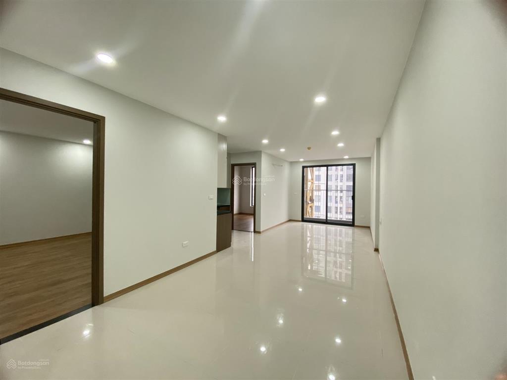 Chính chủ bán căn 2 ngủ, 70,7 tòa dv01, rose town, 79 ngọc hồi, quận hoàng mai