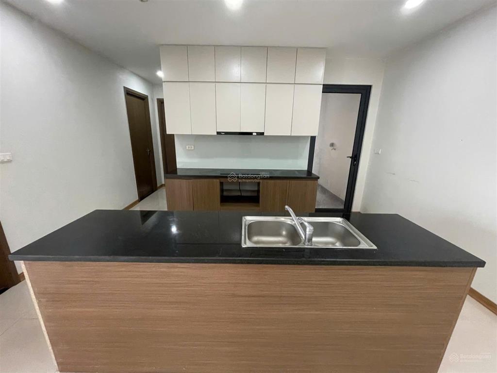 Cho thuê căn 3pn tầng trung dv01 rose town, yên sở, 12tr/tháng, sẵn ở