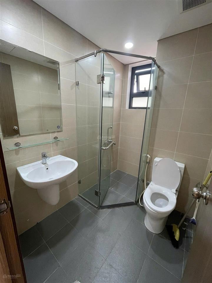 Cho thuê căn 3pn tầng trung dv01 rose town, yên sở, 12tr/tháng, sẵn ở