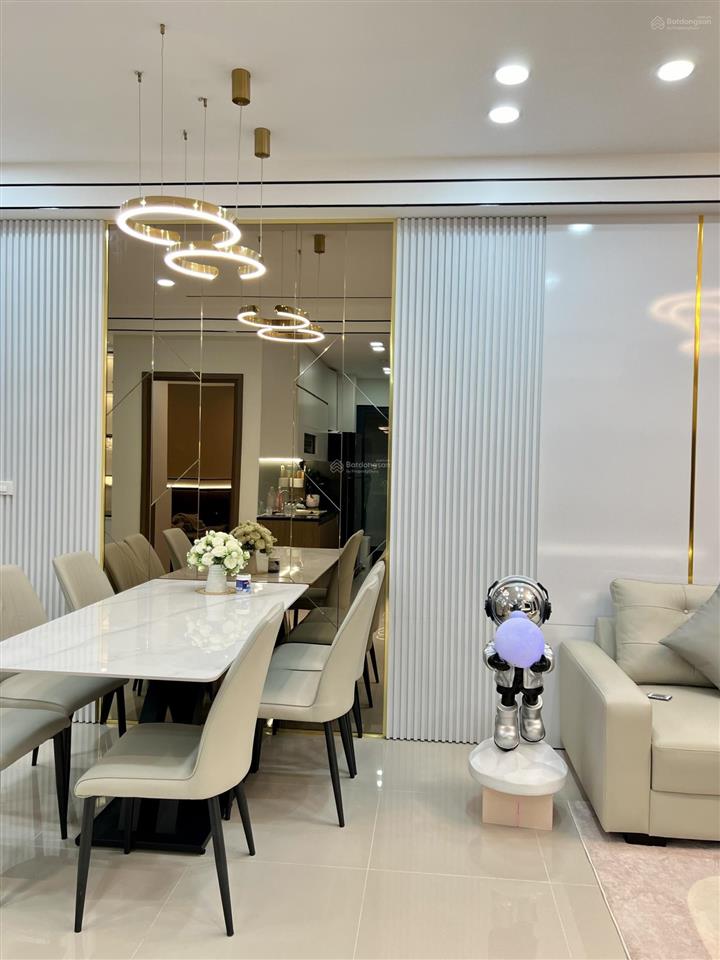 Chính chủ bán căn hộ 89,4 m2 tòa dv01 rose town 79 ngọc hồi, yên sở, đã có sổ 0983 942 ***