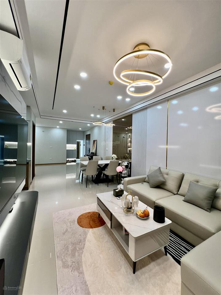 Chính chủ bán căn hộ 89,4 m2 tòa dv01 rose town 79 ngọc hồi, yên sở, đã có sổ 0983 942 ***