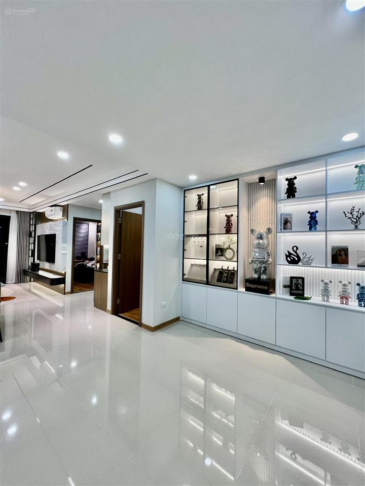 Chính chủ bán căn hộ 89,4 m2 tòa dv01 rose town 79 ngọc hồi, yên sở, đã có sổ 0983 942 ***