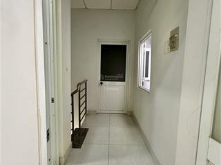 Nhà sát mặt tiền lê hồng phong giao 3/2, q10, ngang 3.6m, 2 tầng, 2 phòng ngủ, chỉ nhỉnh 5 tỷ