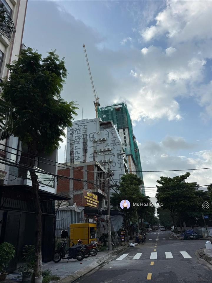 Trần đức thông  đối lưng sun costa vương thừa vũ  trục thông dãy khách sạn biển