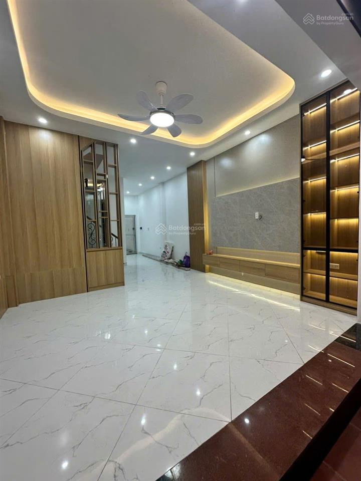 Siêu hót! nhà phạm văn đồng băc từ liêm.dt 45m*6t thang máy giá 9.85 tỷ