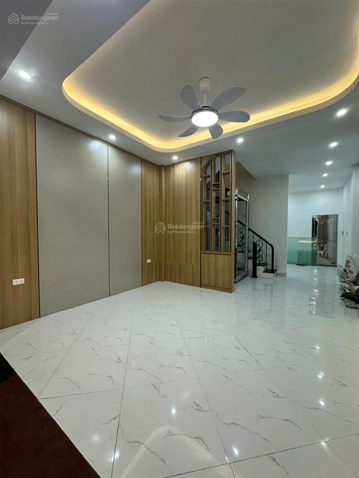 Siêu hót! nhà phạm văn đồng băc từ liêm.dt 45m*6t thang máy giá 9.85 tỷ