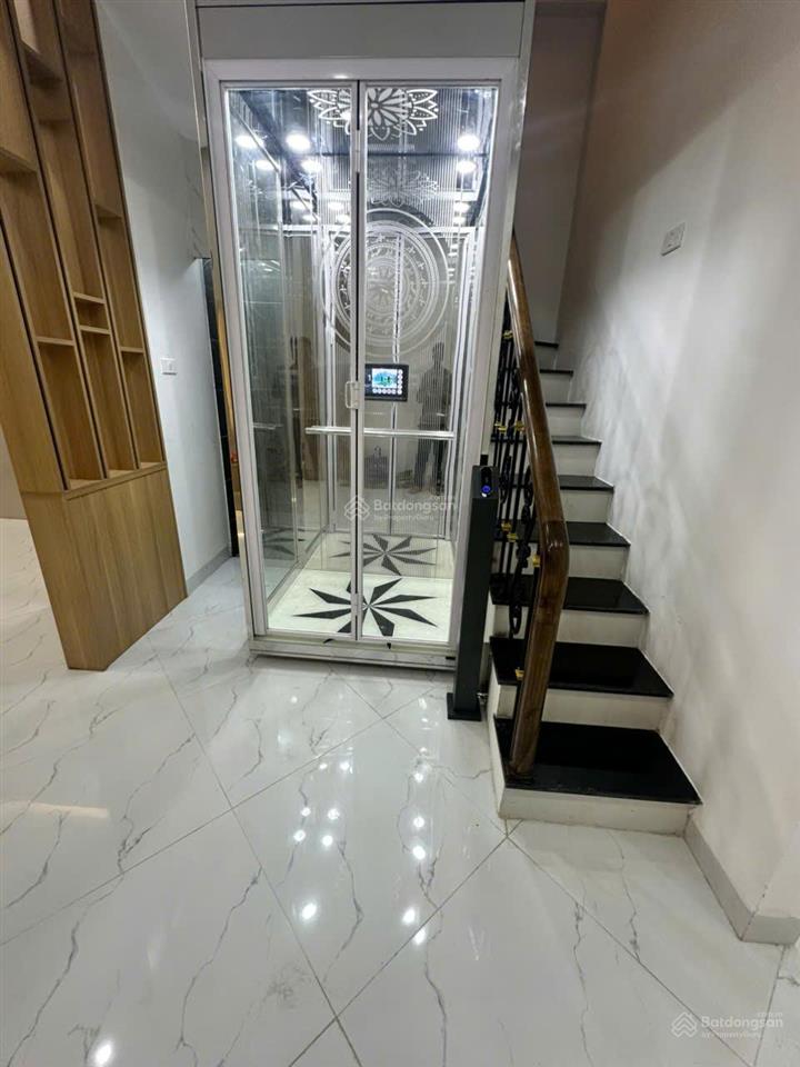 Siêu hót! nhà phạm văn đồng băc từ liêm.dt 45m*6t thang máy giá 9.85 tỷ