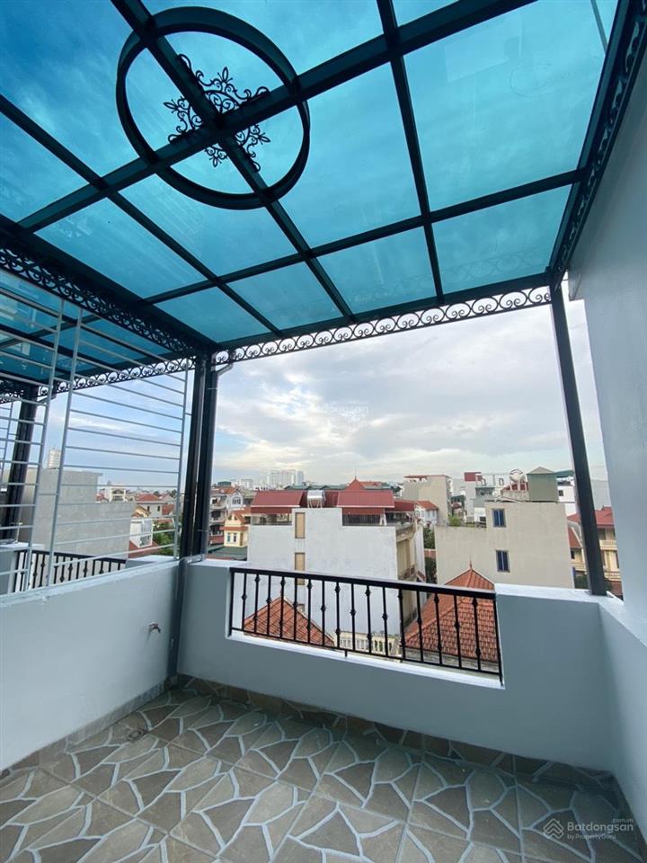 Giảm giá nhà đông ngạcbắc từ liêm.dt35m x 5t giá 6.5 tỷ( ô tô cách nhà 10m).
